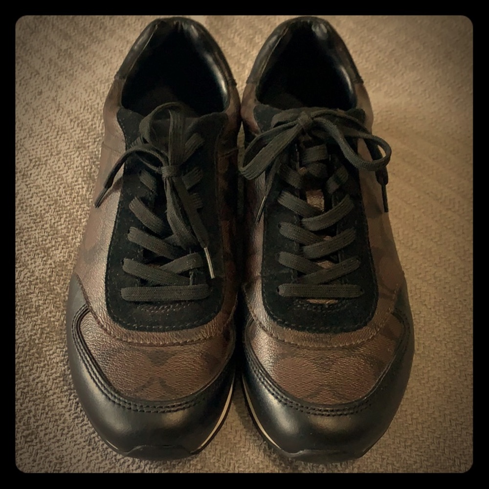 Women’s Coach tennis sneakers size 8.5.